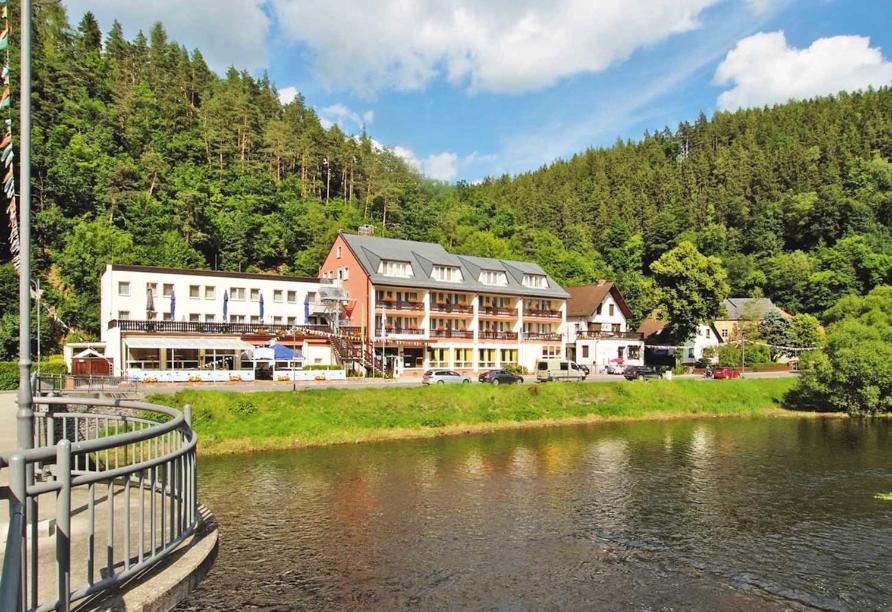 Hotel Am Schlossberg Ziegenrück Екстериор снимка