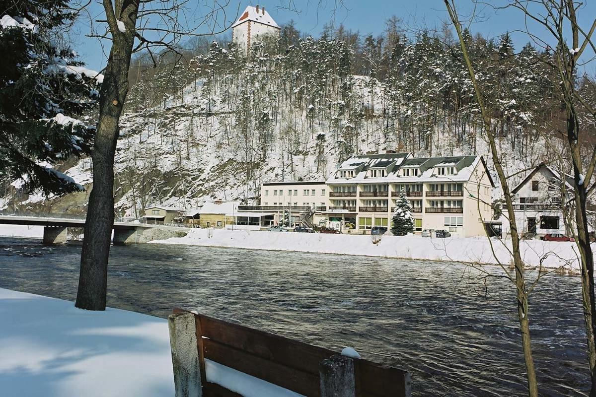 Hotel Am Schlossberg Ziegenrück Екстериор снимка